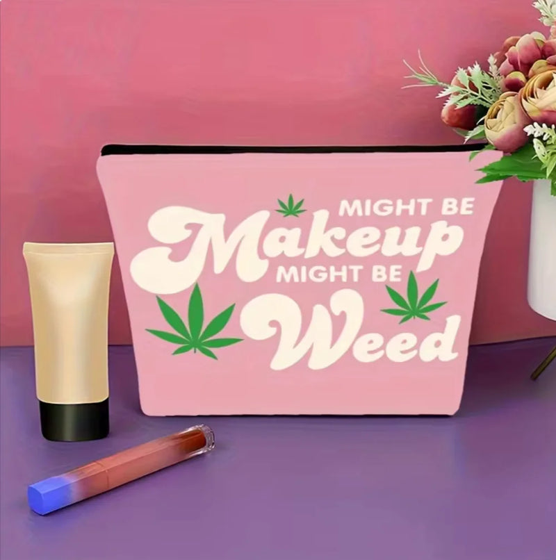 Chic & Cheeky Leaves Makeup Bag: Stylish Organizer for Glamorous Travel & Everyday Use!